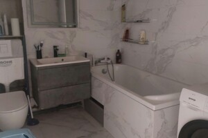 Продаж чотирикімнатної квартири в Одесі, на вул. Академіка Філатова, район Черемушки фото 2