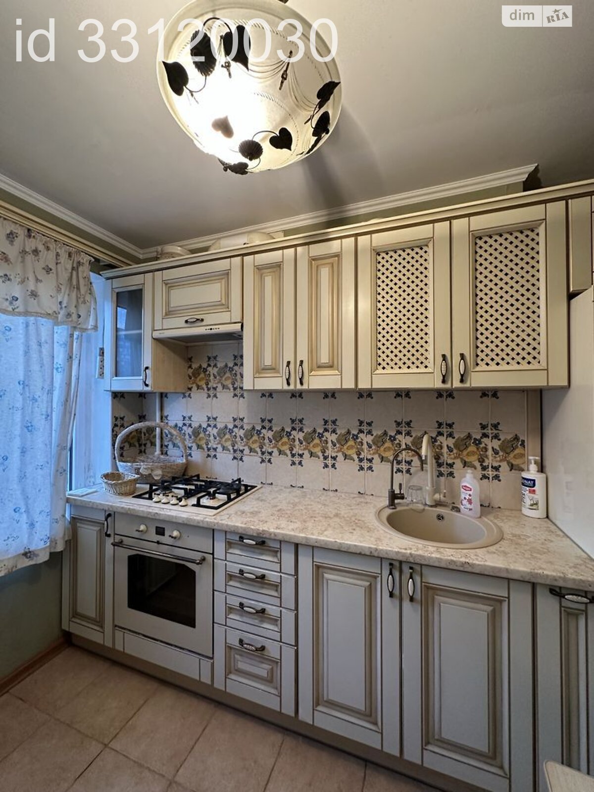 Продажа трехкомнатной квартиры в Одессе, на ул. Академика Филатова 94, район Хаджибейский фото 1 Продажа трехкомнатной квартиры в Одессе, на ул. Академика Филатова 94, район Хаджибейский фото 1
