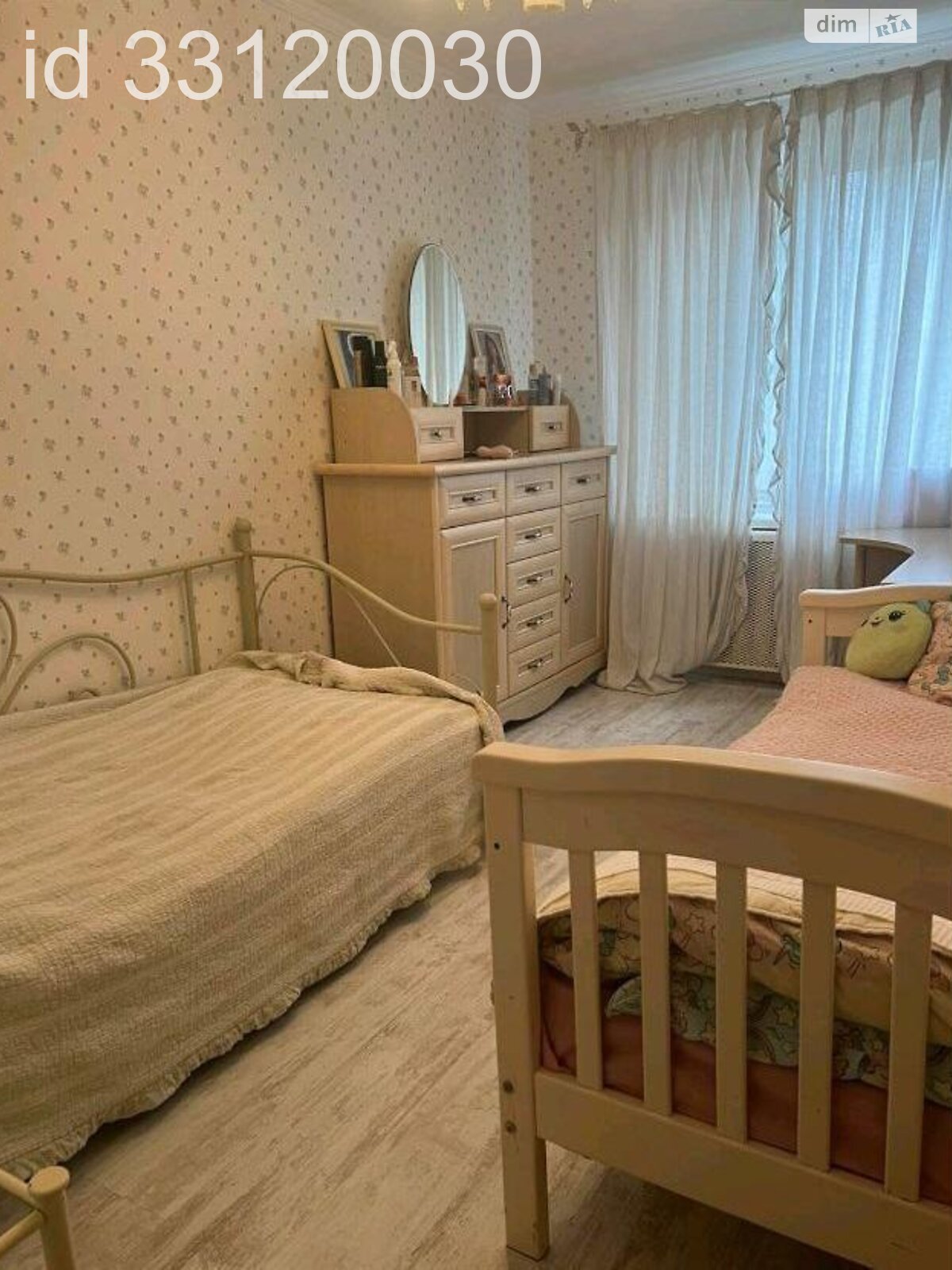 Продажа трехкомнатной квартиры в Одессе, на ул. Академика Филатова 94, район Хаджибейский фото 1 Продажа трехкомнатной квартиры в Одессе, на ул. Академика Филатова 94, район Хаджибейский фото 1