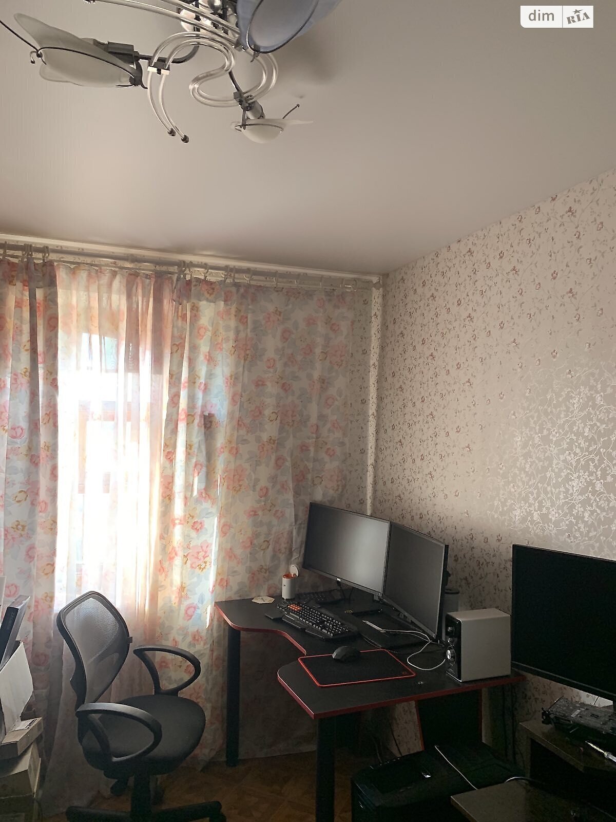 Продаж чотирикімнатної квартири в Одесі, на вул. Олексія Вадатурського 71, район Черемушки фото 1 Продаж чотирикімнатної квартири в Одесі, на вул. Олексія Вадатурського 71, район Черемушки фото 1