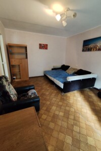 Продаж однокімнатної квартири в Одесі, на вул. Олексія Вадатурського 45, район Черемушки фото 2