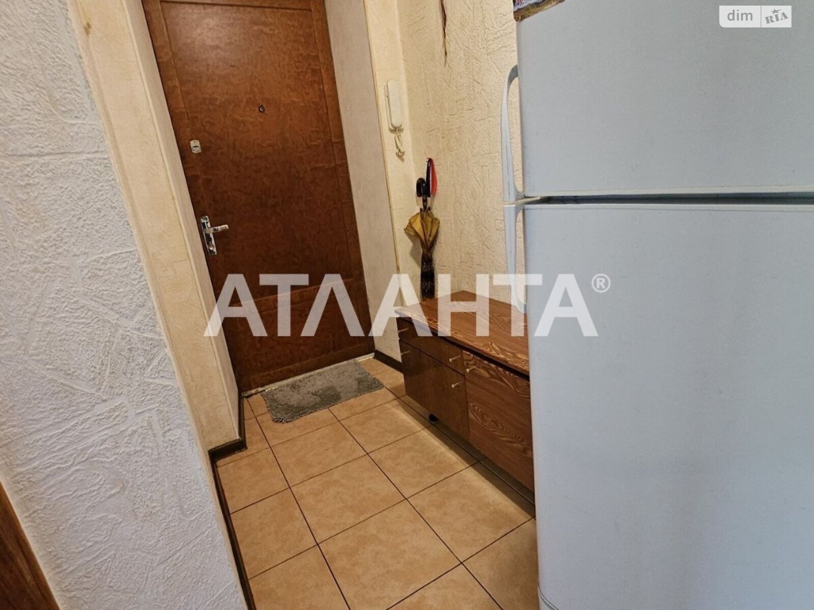 Продаж однокімнатної квартири в Одесі, на вул. Євгена Танцюри, район Черемушки фото 1 Продаж однокімнатної квартири в Одесі, на вул. Євгена Танцюри, район Черемушки фото 1