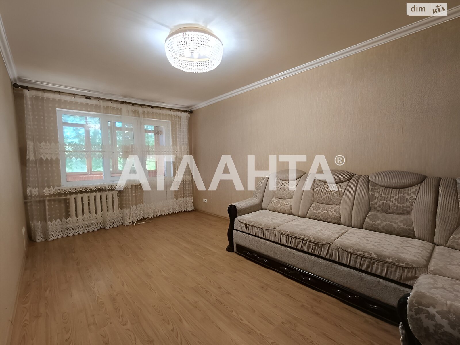 Продаж трикімнатної квартири в Одесі, на вул. Євгена Танцюри, район Черемушки фото 1 Продаж трикімнатної квартири в Одесі, на вул. Євгена Танцюри, район Черемушки фото 1