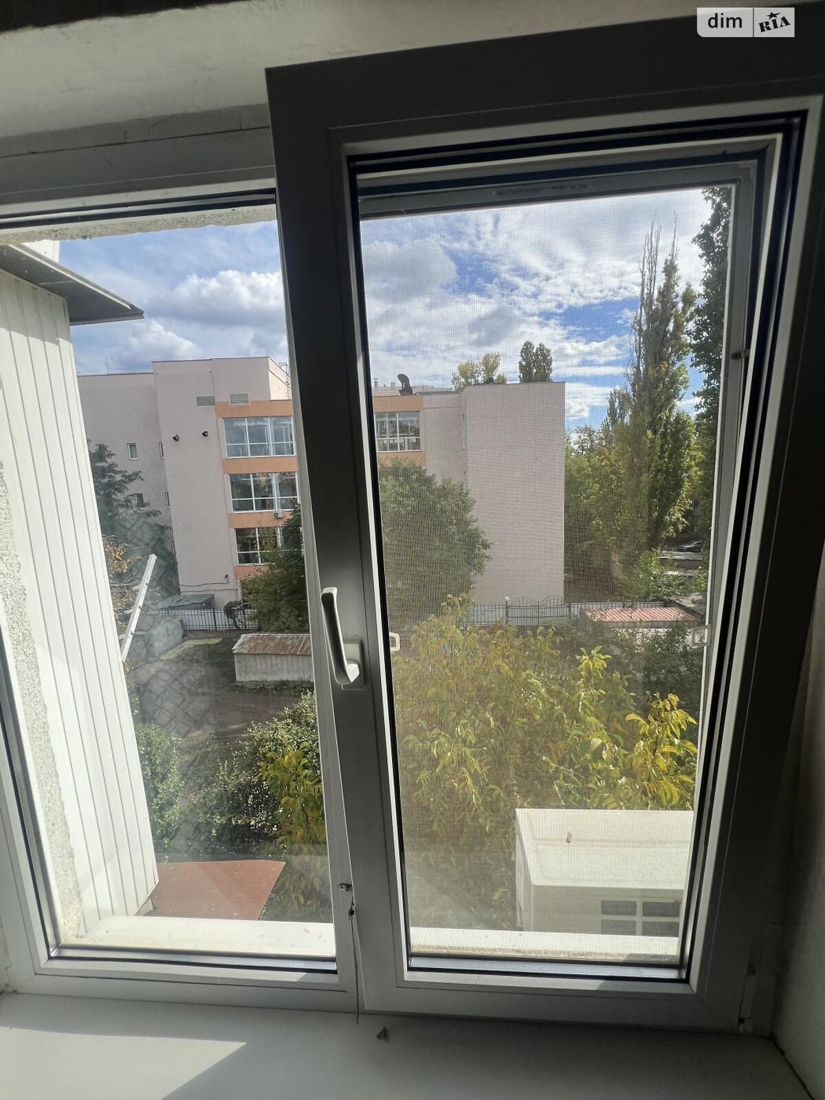 Продаж трикімнатної квартири в Одесі, на вул. Євгена Танцюри 54, район Черемушки фото 1