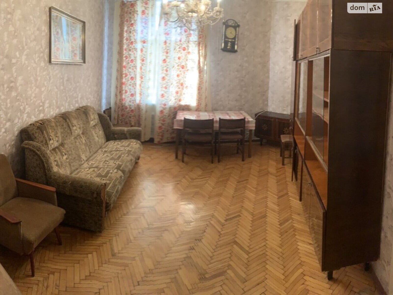 Продажа трехкомнатной квартиры в Одессе, на ул. Фабричная, район Дальние Мельницы фото 1