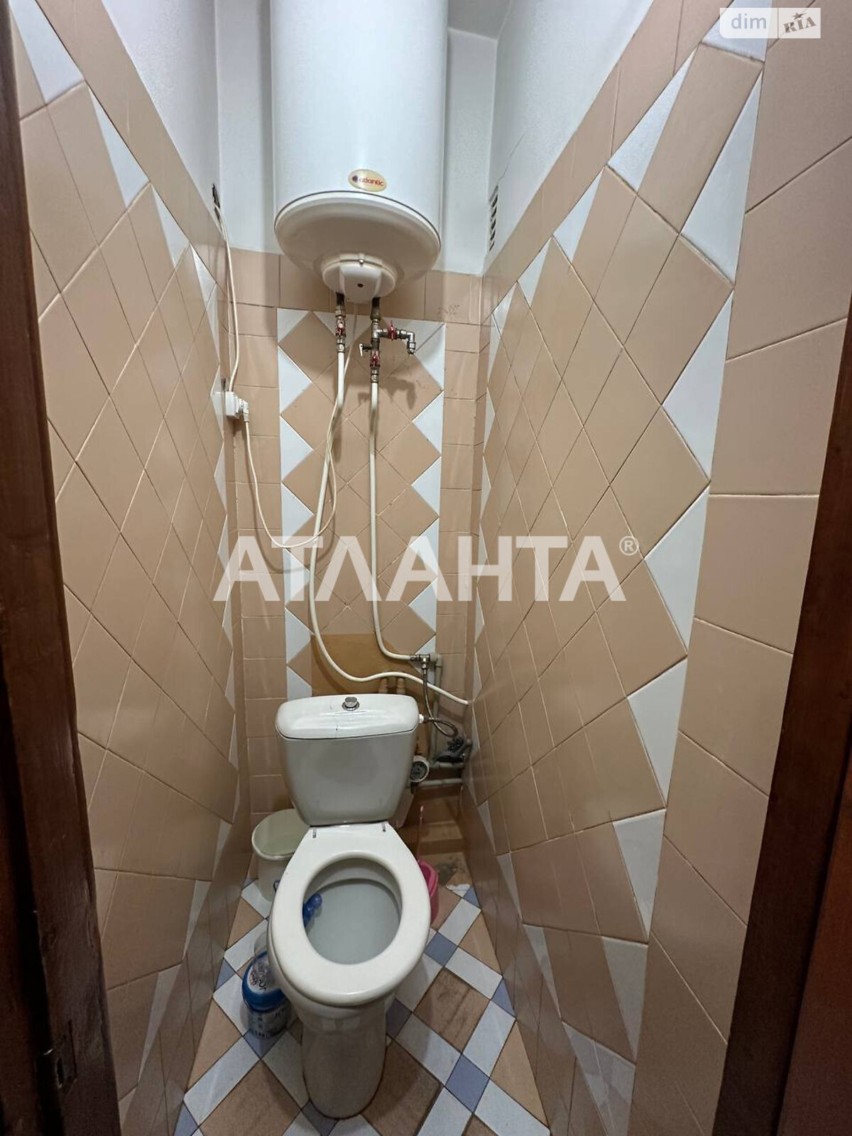 Продажа трехкомнатной квартиры в Одессе, на ул. Героев Крут, район Черемушки фото 1 Продажа трехкомнатной квартиры в Одессе, на ул. Героев Крут, район Черемушки фото 1