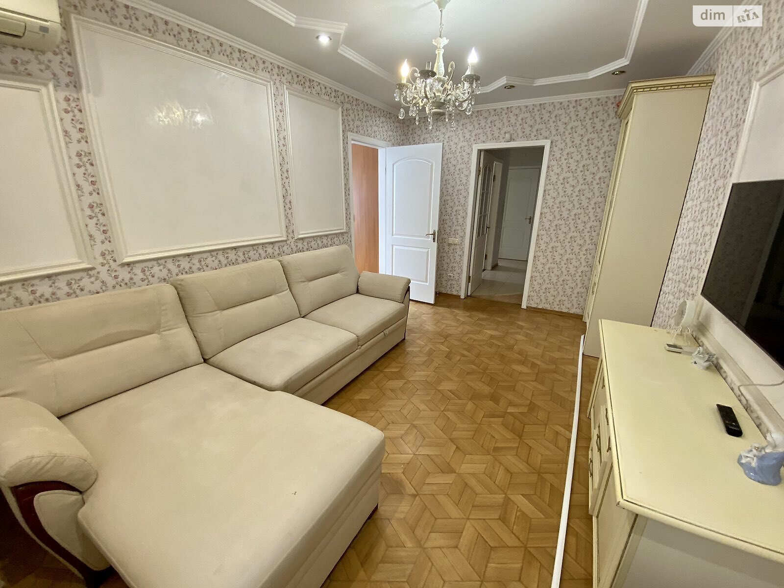 Продажа трехкомнатной квартиры в Одессе, на ул. Ицхака Рабина, район Хаджибейский фото 1