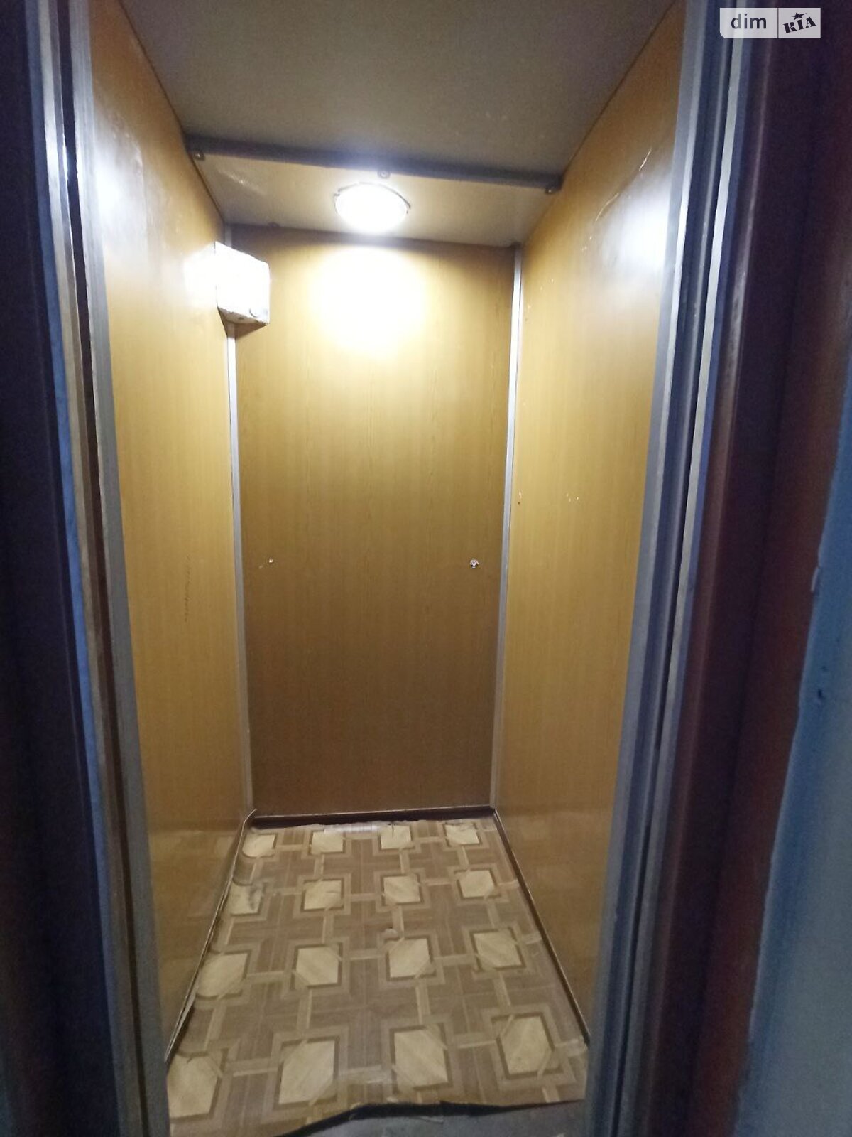 Продаж трикімнатної квартири в Одесі, на вул. Івана і Юрія Лип 24, район Черемушки фото 1 Продаж трикімнатної квартири в Одесі, на вул. Івана і Юрія Лип 24, район Черемушки фото 1