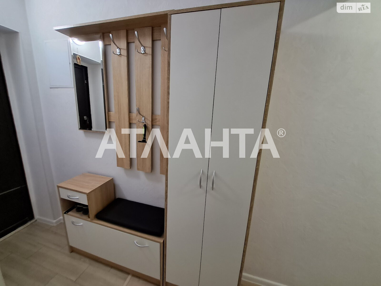 Продаж двокімнатної квартири в Одесі, на вул. Івана і Юрія Лип, район Черемушки фото 1 Продаж двокімнатної квартири в Одесі, на вул. Івана і Юрія Лип, район Черемушки фото 1
