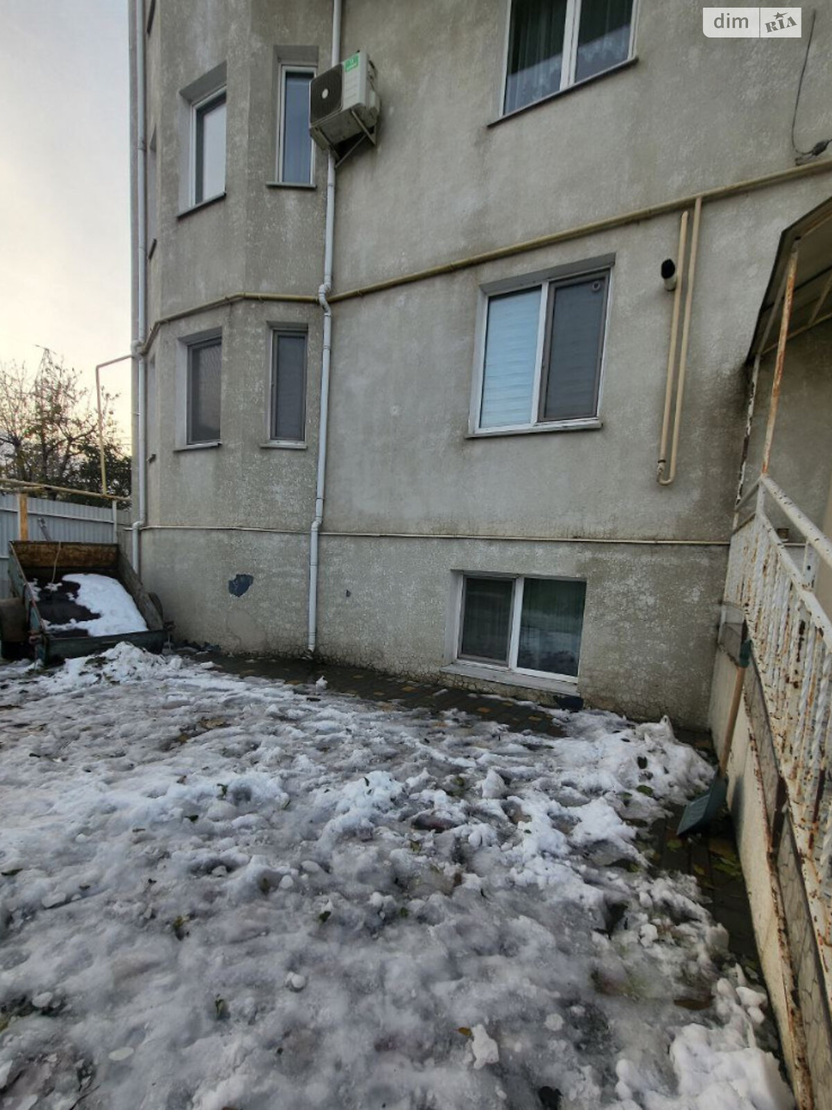 Продаж трикімнатної квартири в Одесі, на вул. Космонавта Комарова 31Д, район Черемушки фото 1