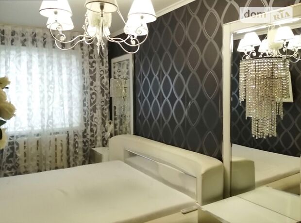 Продаж двокімнатної квартири в Одесі на вул. Космонавтів район Черемушки фото 1 Продаж двокімнатної квартири в Одесі на вул. Космонавтів район Черемушки фото 1