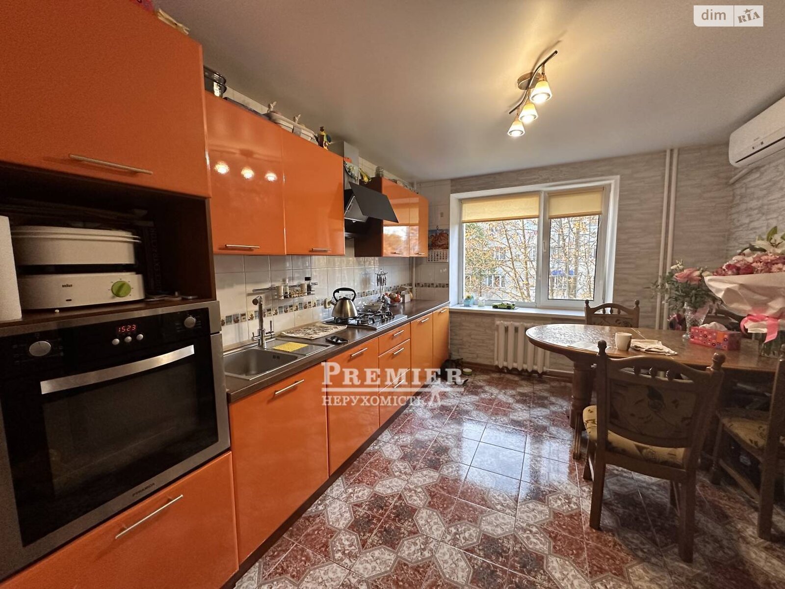 Продаж двокімнатної квартири в Одесі, на вул. Космонавтів, район Черемушки фото 1 Продаж двокімнатної квартири в Одесі, на вул. Космонавтів, район Черемушки фото 1