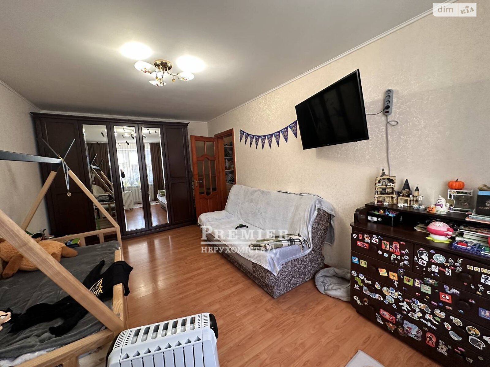 Продаж двокімнатної квартири в Одесі, на вул. Космонавтів, район Черемушки фото 1 Продаж двокімнатної квартири в Одесі, на вул. Космонавтів, район Черемушки фото 1