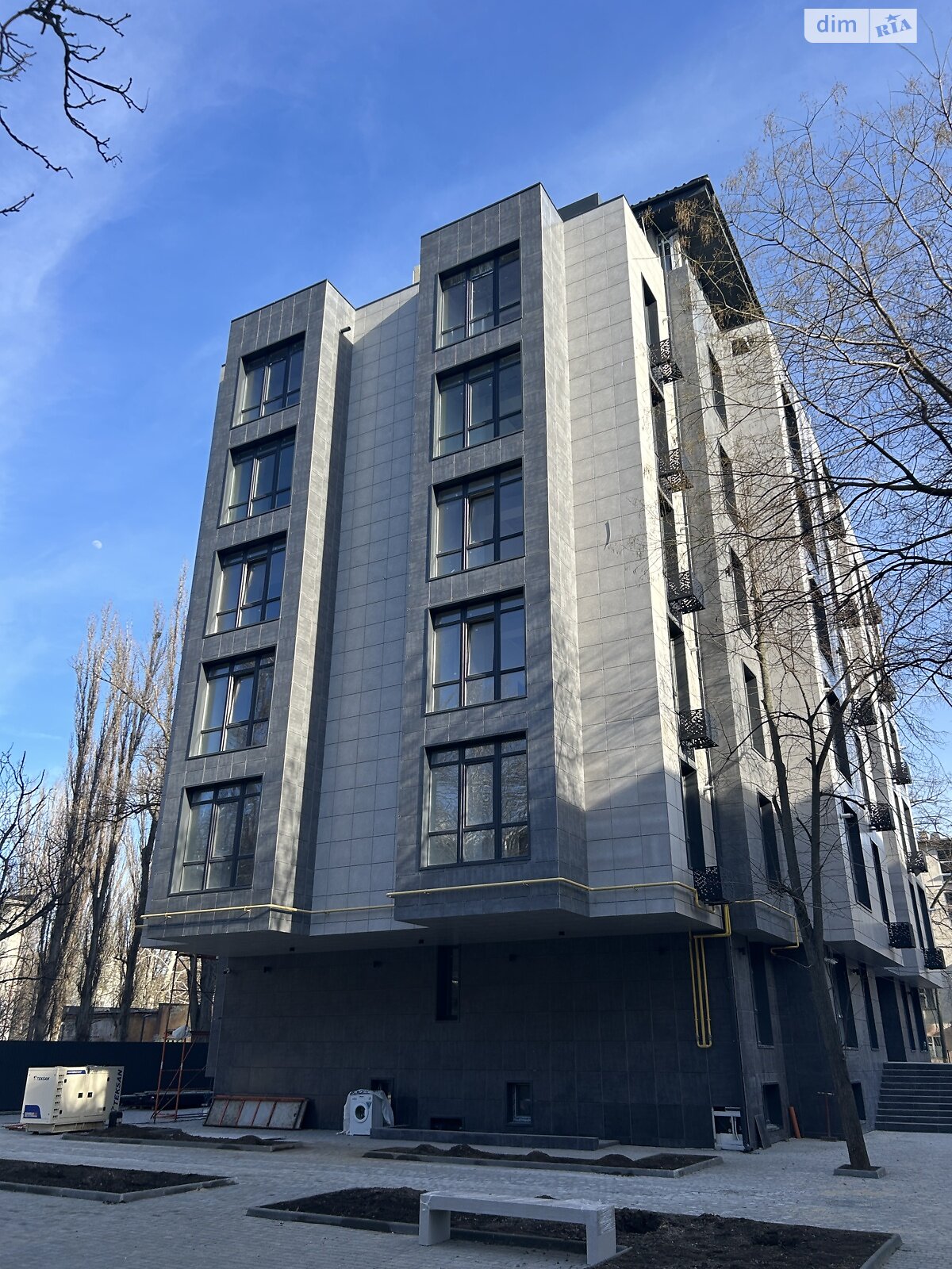 Продаж трикімнатної квартири в Одесі, на вул. Космонавтів 23К, район Черемушки фото 1 Продаж трикімнатної квартири в Одесі, на вул. Космонавтів 23К, район Черемушки фото 1