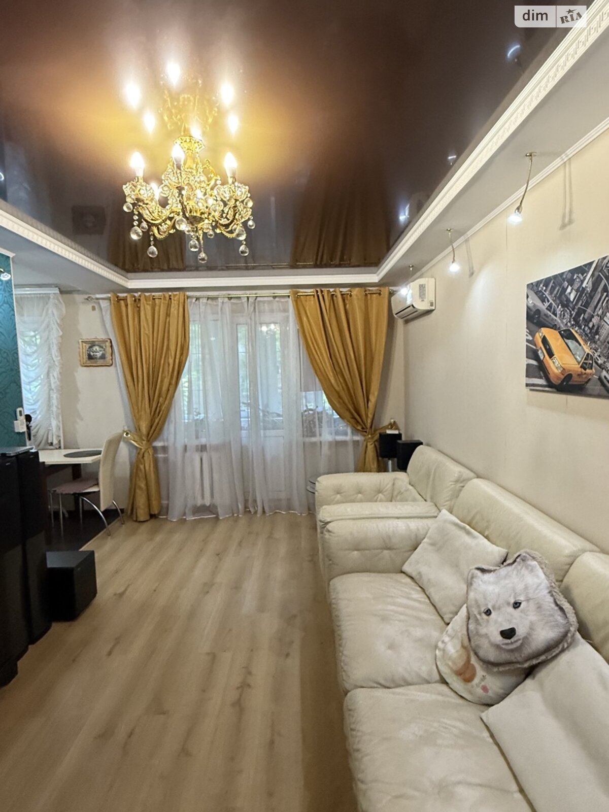 Продаж трикімнатної квартири в Одесі, на вул. Космонавтів 54, район Черемушки фото 1 Продаж трикімнатної квартири в Одесі, на вул. Космонавтів 54, район Черемушки фото 1