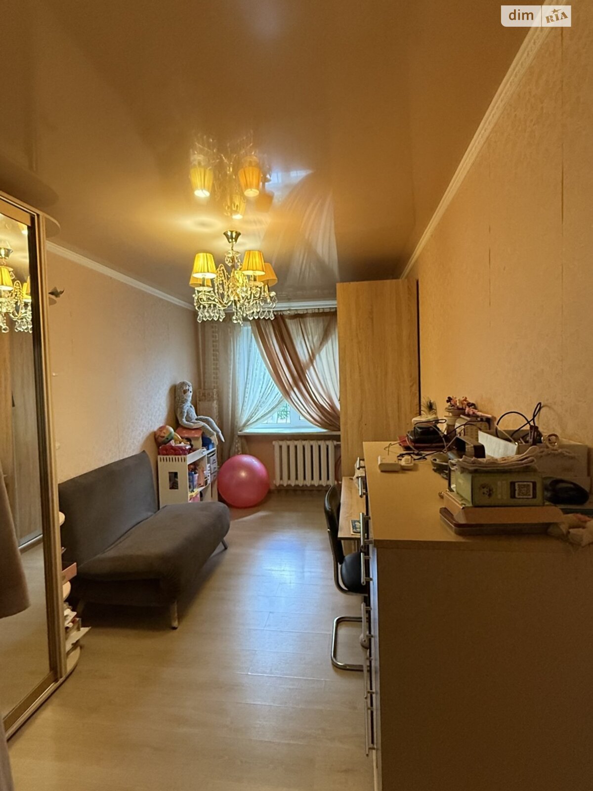 Продаж трикімнатної квартири в Одесі, на вул. Космонавтів 54, район Черемушки фото 1 Продаж трикімнатної квартири в Одесі, на вул. Космонавтів 54, район Черемушки фото 1