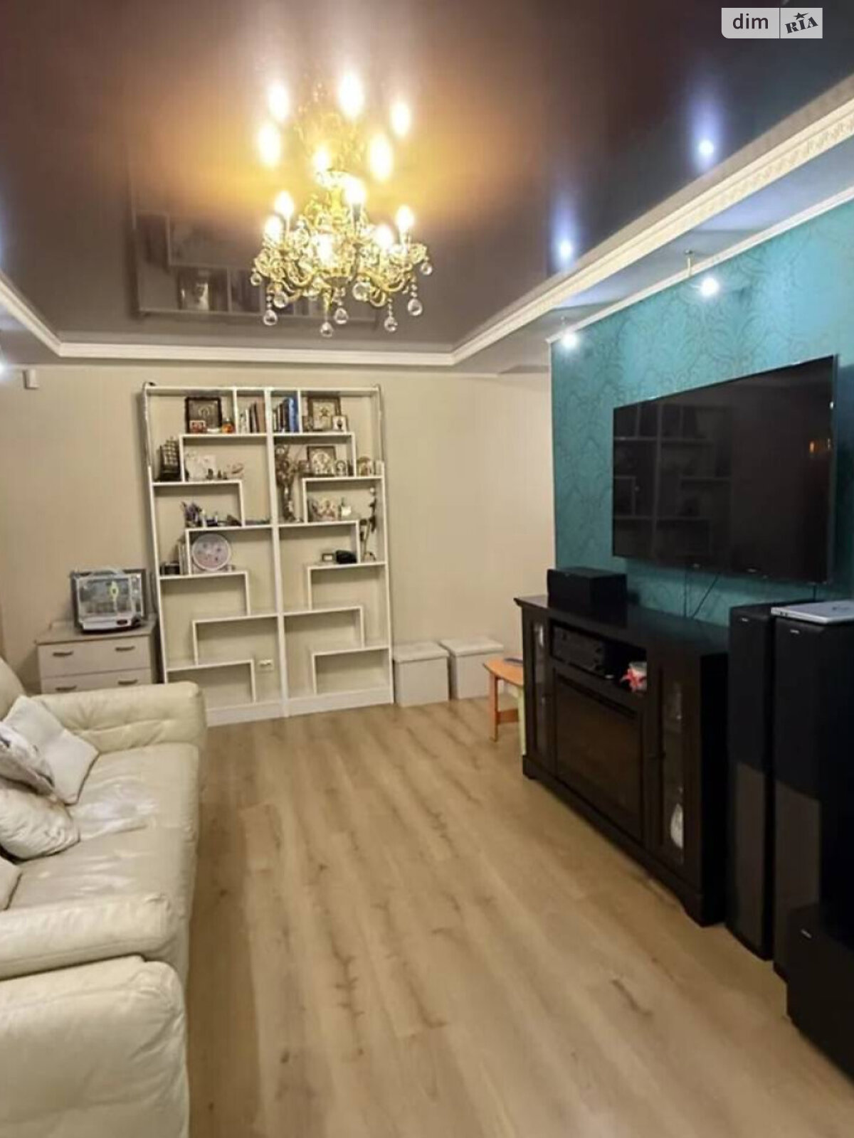 Продаж трикімнатної квартири в Одесі, на вул. Космонавтів 54, район Черемушки фото 1 Продаж трикімнатної квартири в Одесі, на вул. Космонавтів 54, район Черемушки фото 1