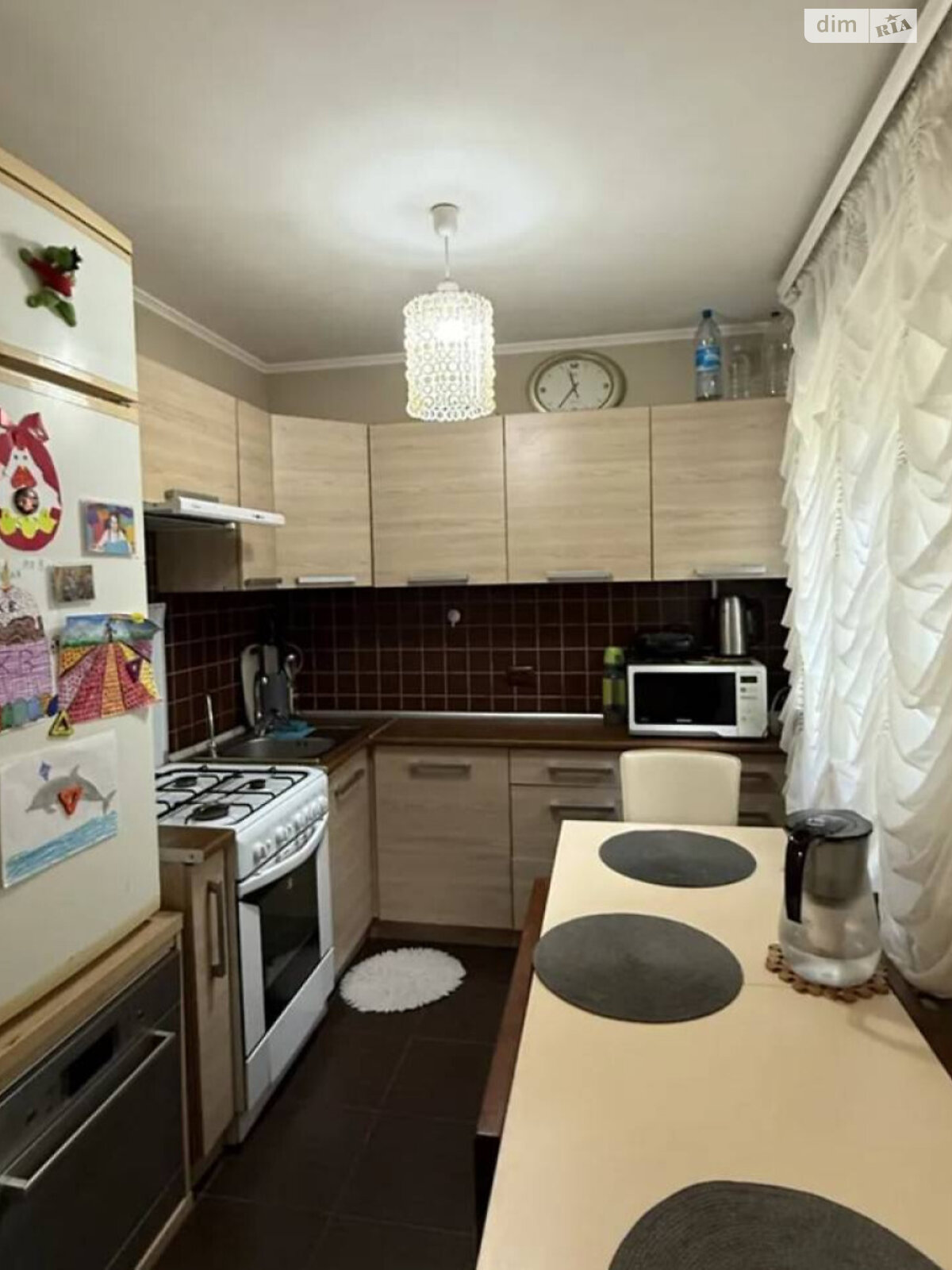 Продаж трикімнатної квартири в Одесі, на вул. Космонавтів 54, район Черемушки фото 1 Продаж трикімнатної квартири в Одесі, на вул. Космонавтів 54, район Черемушки фото 1