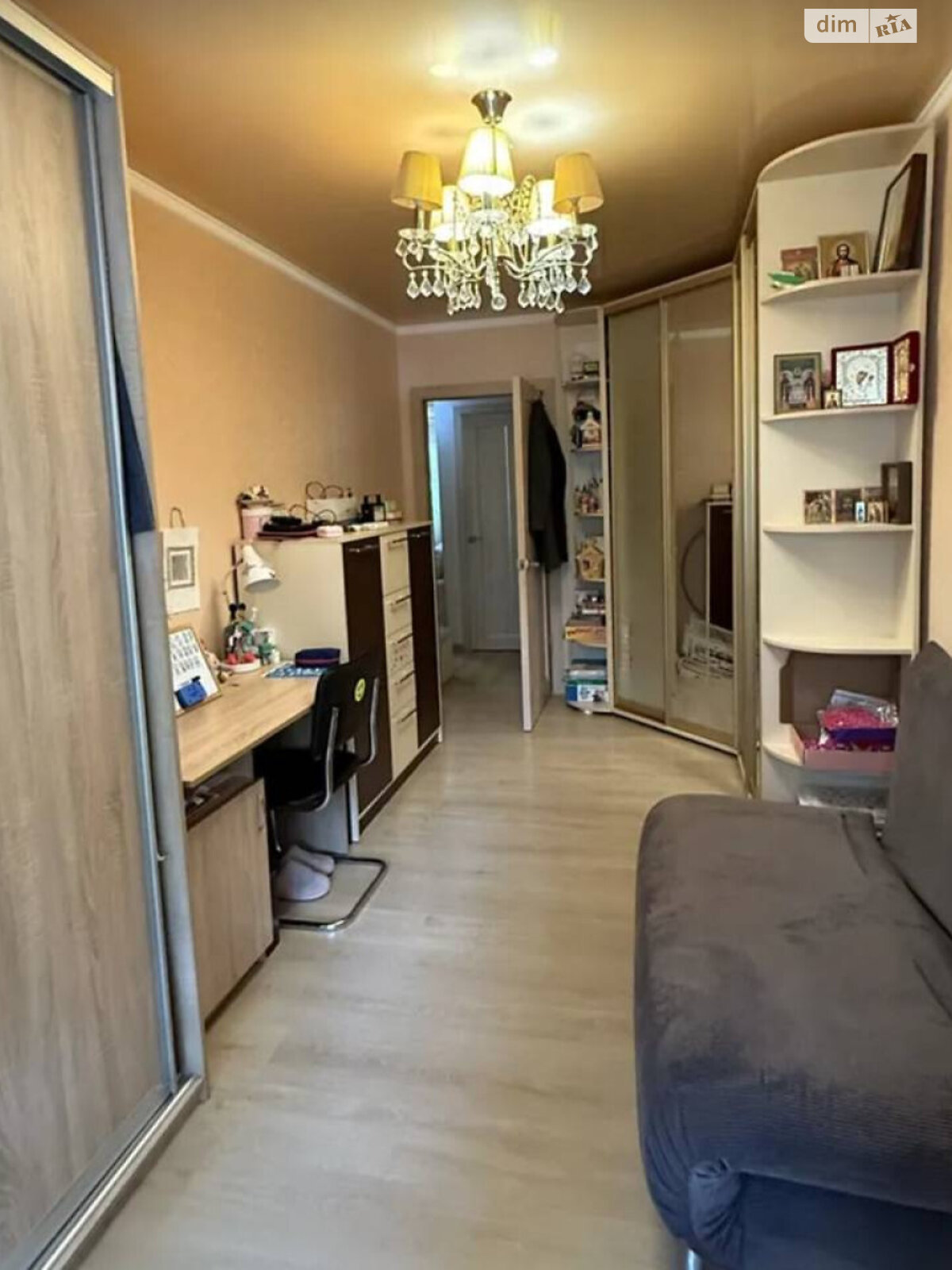 Продаж трикімнатної квартири в Одесі, на вул. Космонавтів 54, район Черемушки фото 1 Продаж трикімнатної квартири в Одесі, на вул. Космонавтів 54, район Черемушки фото 1