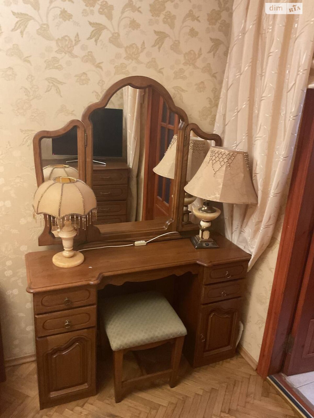 Продажа четырехкомнатной квартиры в Одессе, на ул. Космонавтов 48, район Черемушки фото 1 Продажа четырехкомнатной квартиры в Одессе, на ул. Космонавтов 48, район Черемушки фото 1