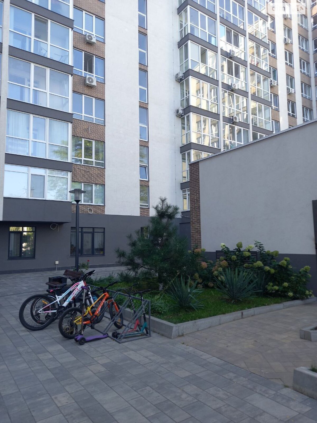 Продажа двухкомнатной квартиры в Одессе, на ул. Профсоюзная 9А, район Черемушки фото 1 Продажа двухкомнатной квартиры в Одессе, на ул. Профсоюзная 9А, район Черемушки фото 1