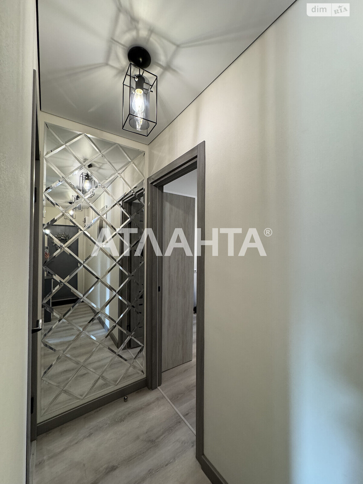 Продаж двокімнатної квартири в Одесі, на вул. Радісна, район Черемушки фото 1 Продаж двокімнатної квартири в Одесі, на вул. Радісна, район Черемушки фото 1