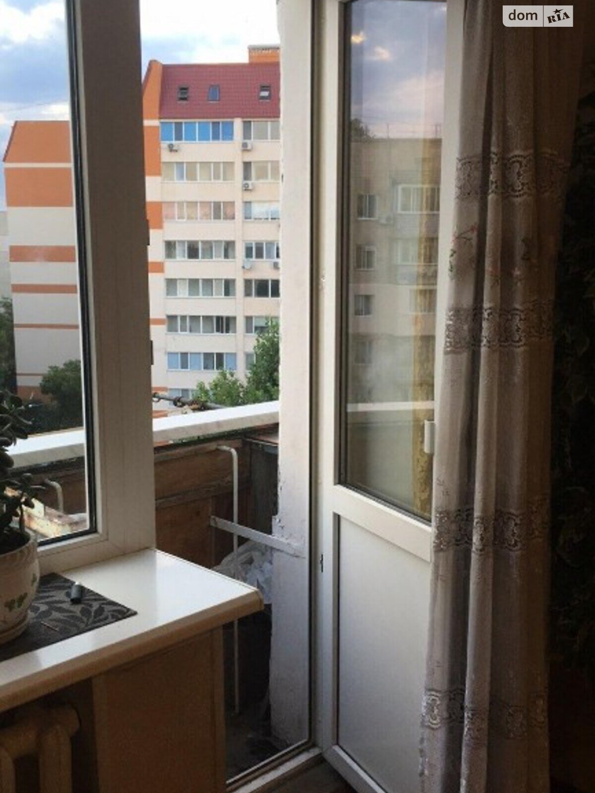 Продажа однокомнатной квартиры в Одессе, на ул. Рихтера Святослава 128, район Курсаки фото 1
