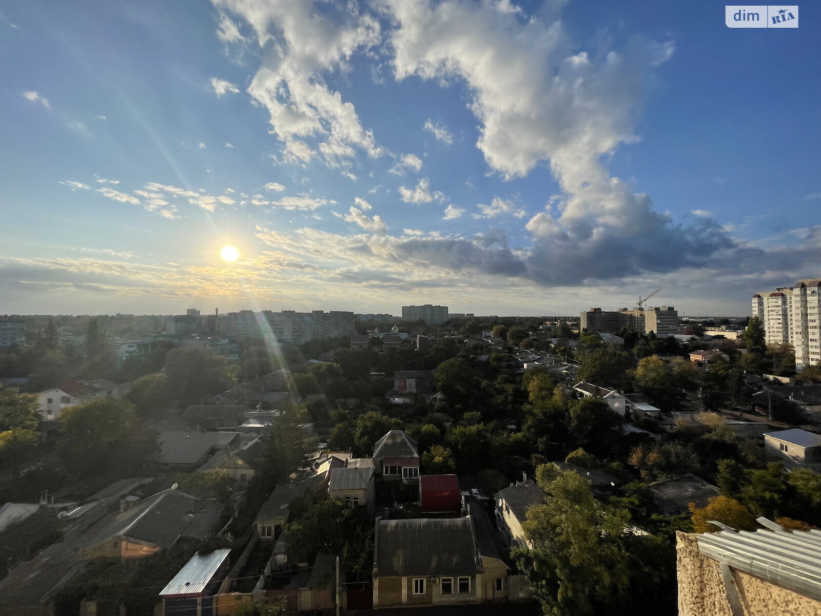 Продаж трикімнатної квартири в Одесі, на вул. Скворцова, район Черемушки фото 1 Продаж трикімнатної квартири в Одесі, на вул. Скворцова, район Черемушки фото 1