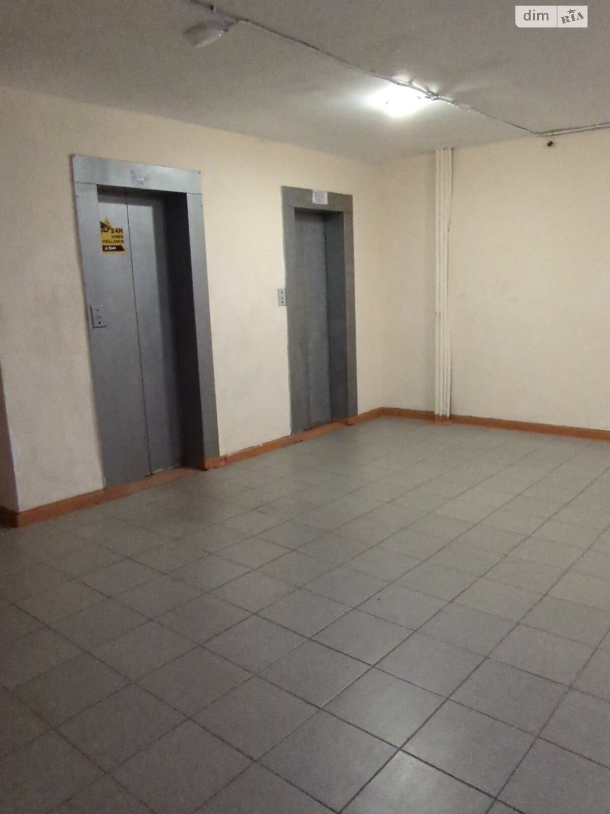 Продаж трикімнатної квартири в Одесі, на вул. Старицького 12, район Хаджибейський фото 1 Продаж трикімнатної квартири в Одесі, на вул. Старицького 12, район Хаджибейський фото 1