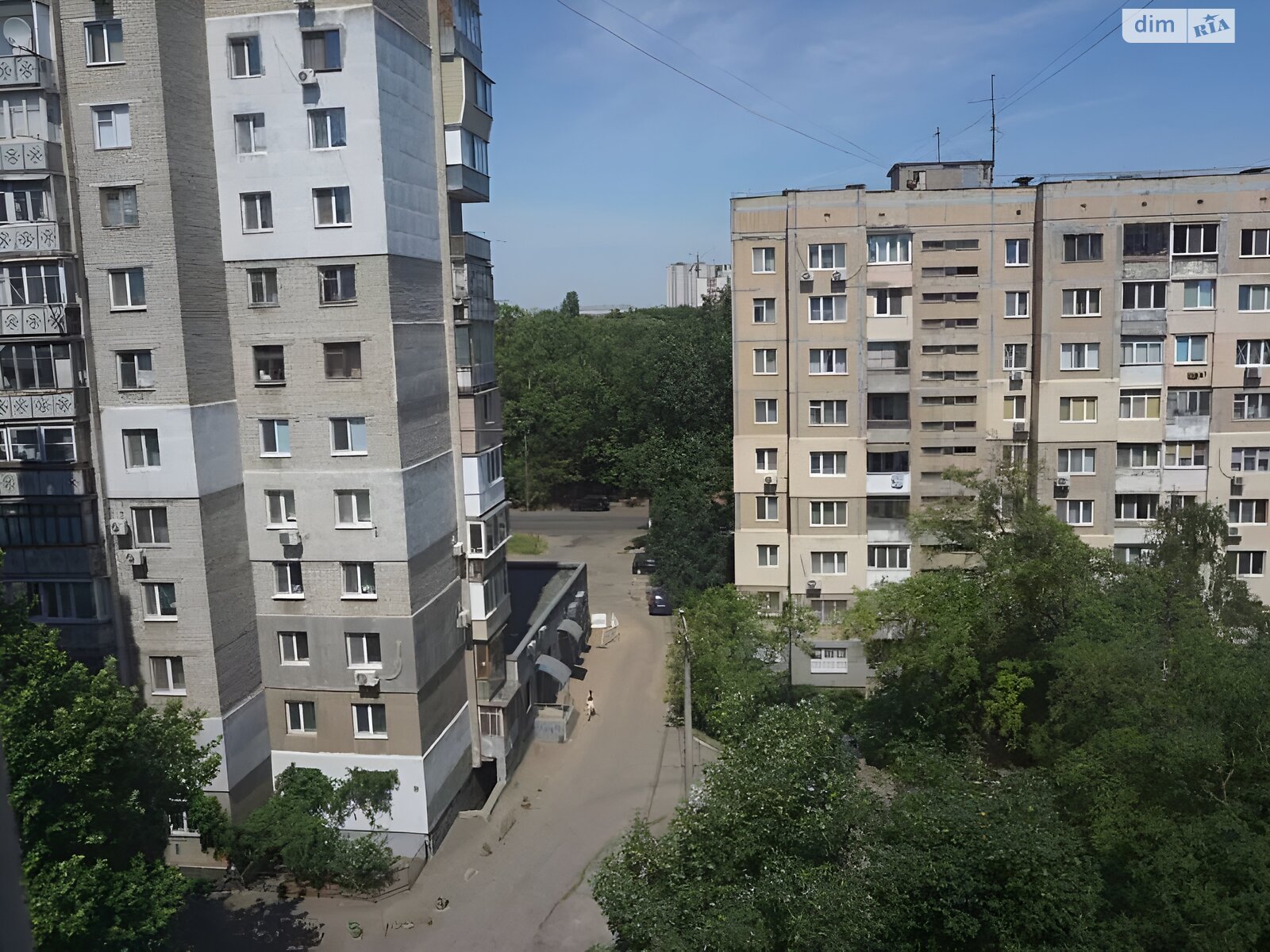 Продажа трехкомнатной квартиры в Одессе, на ул. Варненская 7/4, район Черемушки фото 1 Продажа трехкомнатной квартиры в Одессе, на ул. Варненская 7/4, район Черемушки фото 1