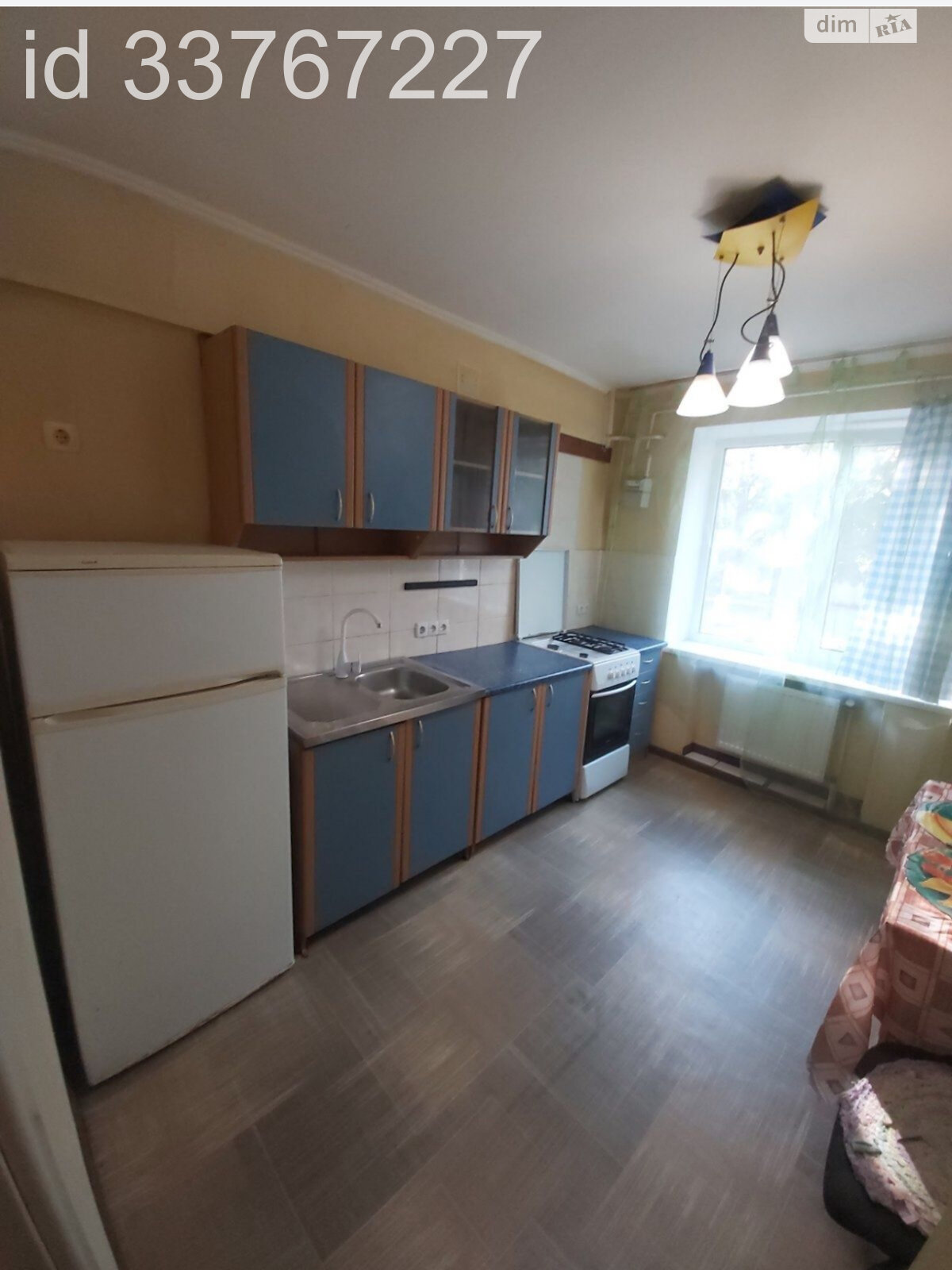 Продажа трехкомнатной квартиры в Одессе, на ул. Лабораторная, район Червоный Хутор фото 1