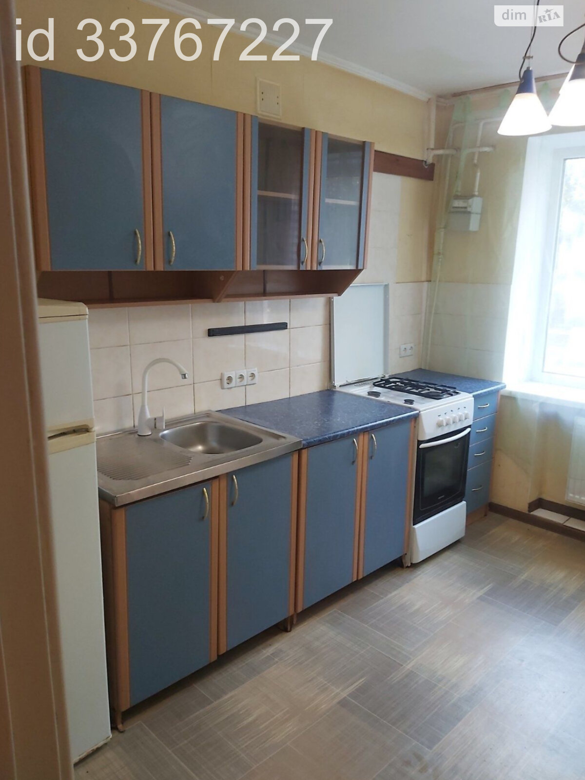 Продажа трехкомнатной квартиры в Одессе, на ул. Лабораторная, район Червоный Хутор фото 1