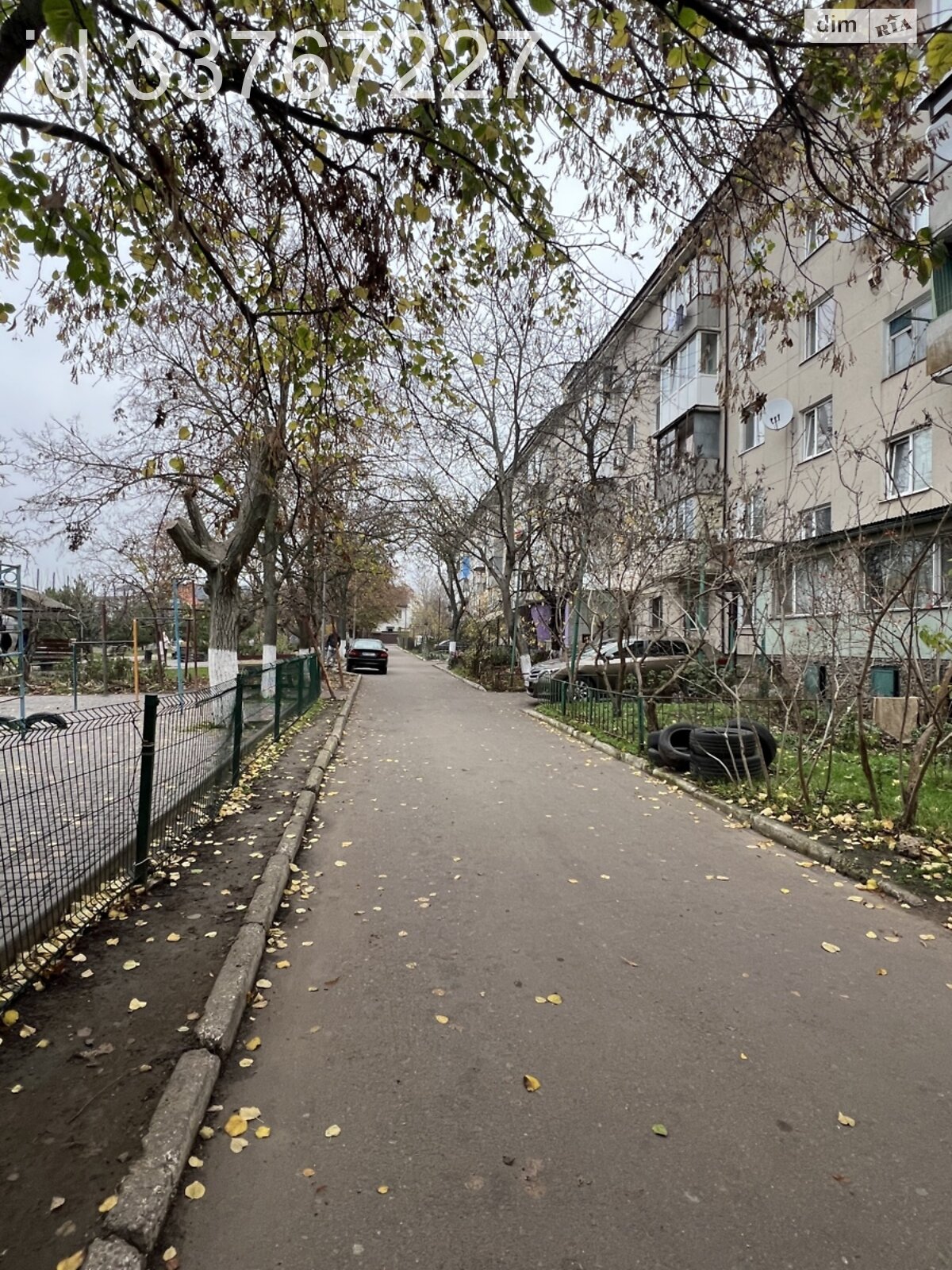 Продажа трехкомнатной квартиры в Одессе, на ул. Лабораторная, район Червоный Хутор фото 1