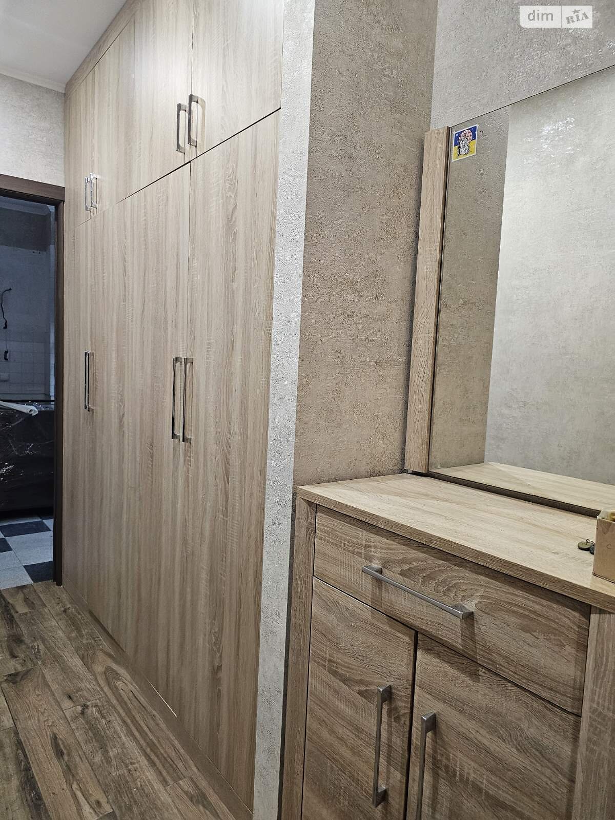 Продаж трикімнатної квартири в Одесі, на вул. Дмитріївська, район Чубаївка фото 1 Продаж трикімнатної квартири в Одесі, на вул. Дмитріївська, район Чубаївка фото 1