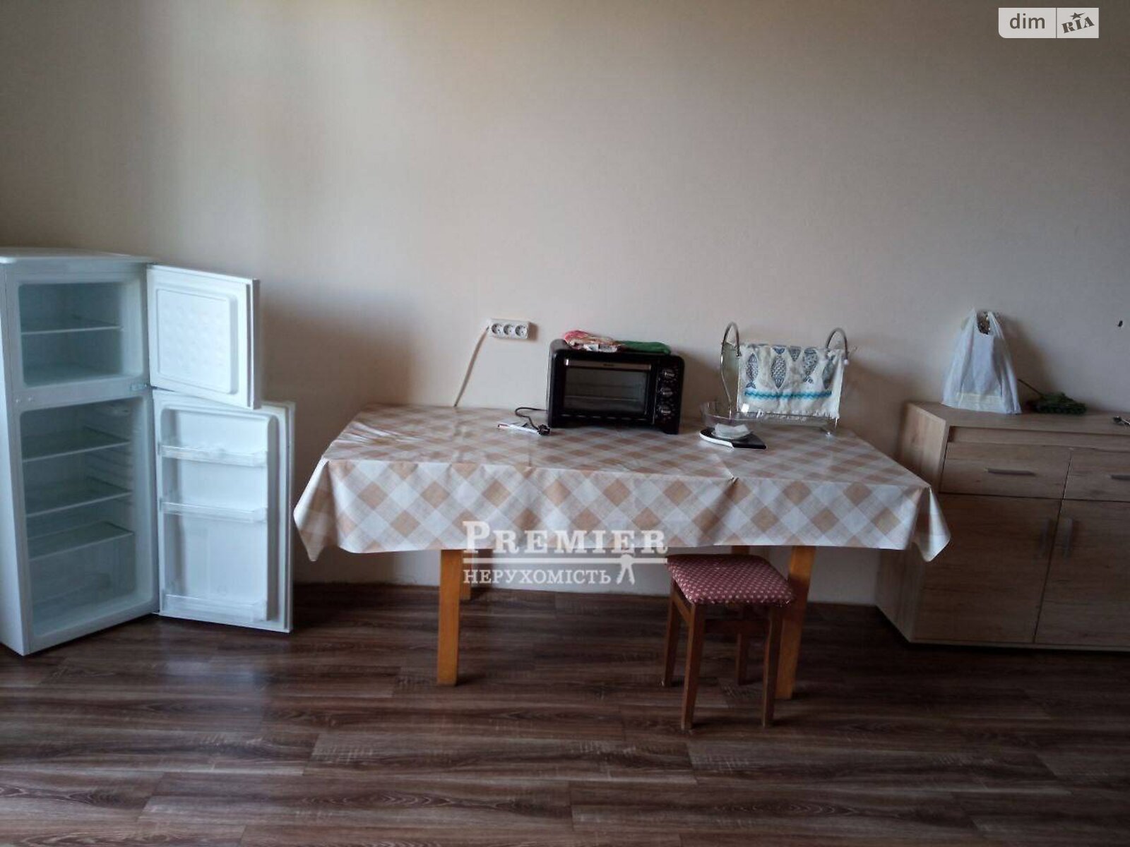 Продаж трикімнатної квартири в Одесі, на дор. Фонтанська, район Чубаївка фото 1 Продаж трикімнатної квартири в Одесі, на дор. Фонтанська, район Чубаївка фото 1