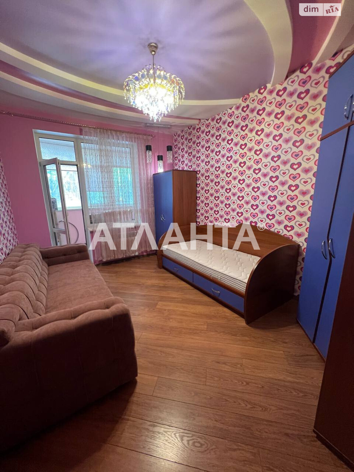 Продаж трикімнатної квартири в Одесі, на дор. Фонтанська, район Чубаївка фото 1 Продаж трикімнатної квартири в Одесі, на дор. Фонтанська, район Чубаївка фото 1