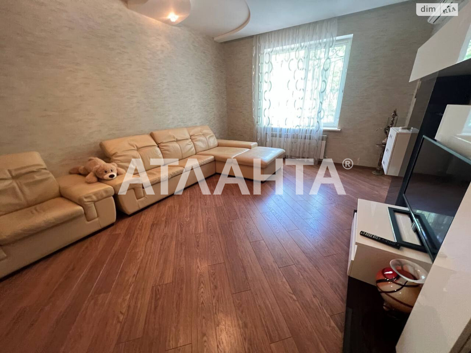 Продаж трикімнатної квартири в Одесі, на дор. Фонтанська, район Чубаївка фото 1 Продаж трикімнатної квартири в Одесі, на дор. Фонтанська, район Чубаївка фото 1