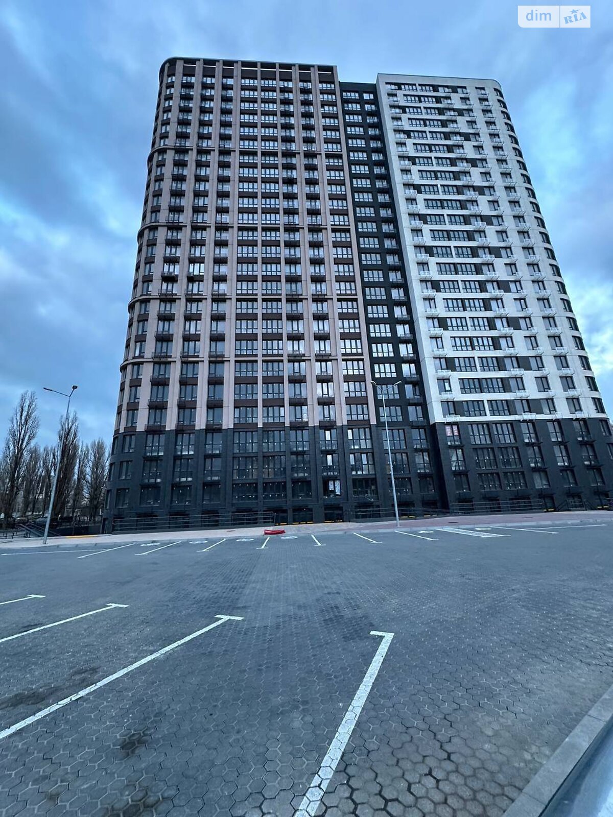 Продажа однокомнатной квартиры в Одессе, на ул. Ивана Франко 40 корпус 1, район Приморский фото 1 Продажа однокомнатной квартиры в Одессе, на ул. Ивана Франко 40 корпус 1, район Приморский фото 1