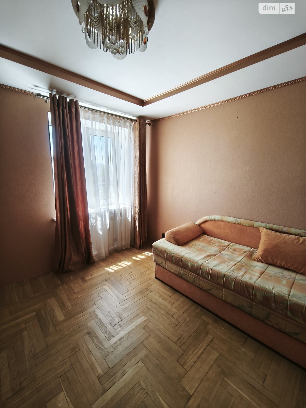 Продажа трехкомнатной квартиры в Одессе, на ул. Ивана Франко, район Чубаевка фото 1 Продажа трехкомнатной квартиры в Одессе, на ул. Ивана Франко, район Чубаевка фото 1
