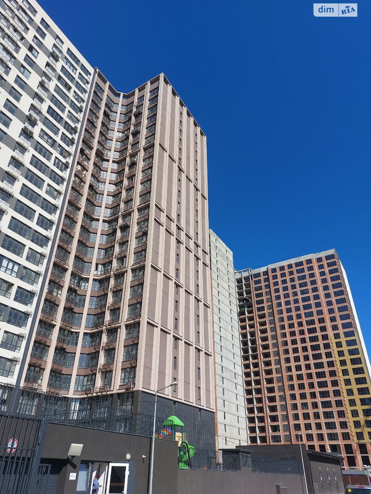 Продажа двухкомнатной квартиры в Одессе, на ул. Ивана Франко 40 корпус 2, район Чубаевка фото 1 Продажа двухкомнатной квартиры в Одессе, на ул. Ивана Франко 40 корпус 2, район Чубаевка фото 1