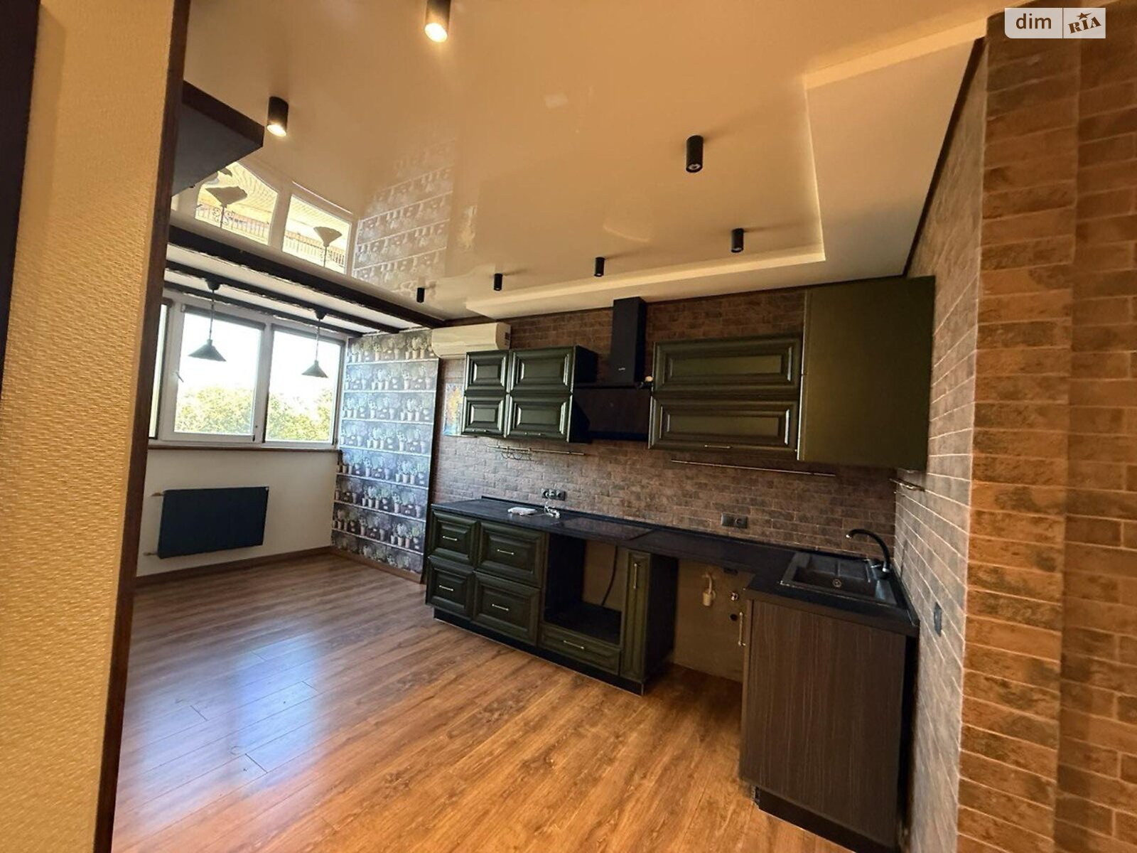 Продажа однокомнатной квартиры в Одессе, на ул. Жаботинского, район Чубаевка фото 1