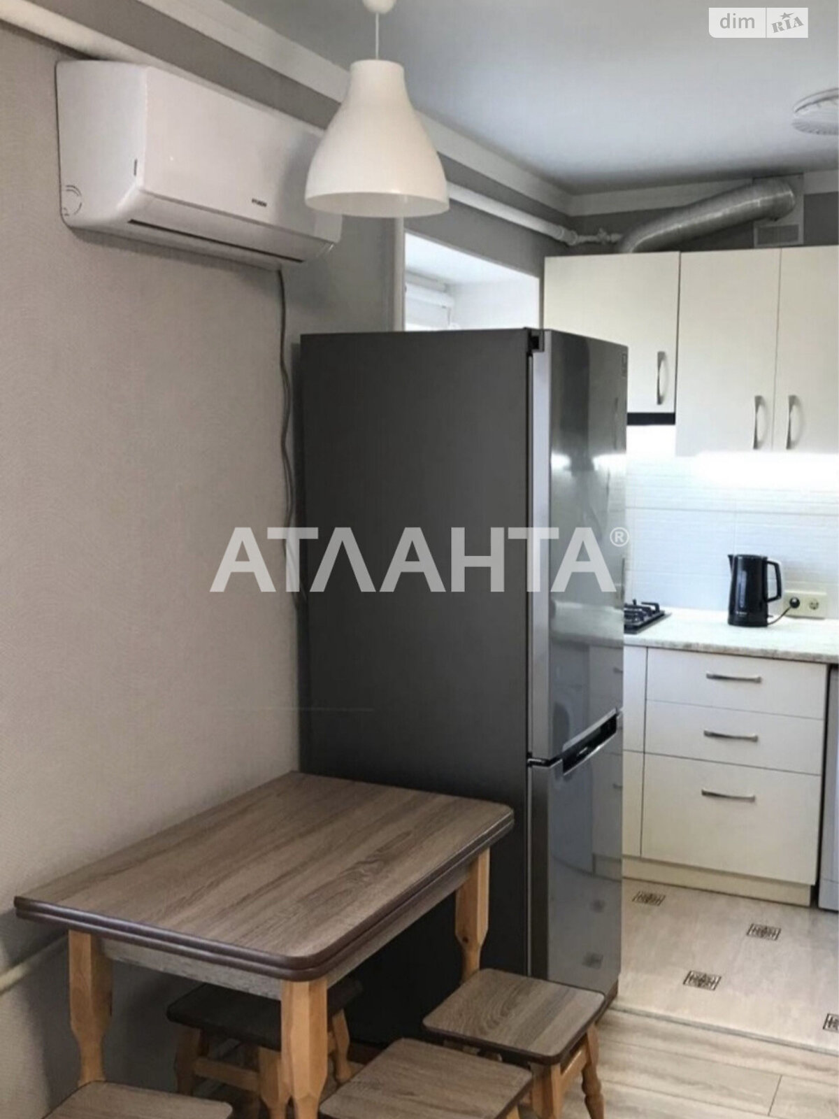 Продаж однокімнатної квартири в Одесі, на вул. Космонавта Комарова, район Чубаївка фото 1 Продаж однокімнатної квартири в Одесі, на вул. Космонавта Комарова, район Чубаївка фото 1