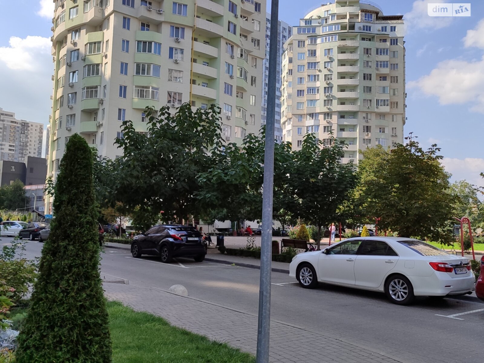 Продажа трехкомнатной квартиры в Одессе, на ул. Люстдорфская дорога 55Е, район Чубаевка фото 1 Продажа трехкомнатной квартиры в Одессе, на ул. Люстдорфская дорога 55Е, район Чубаевка фото 1