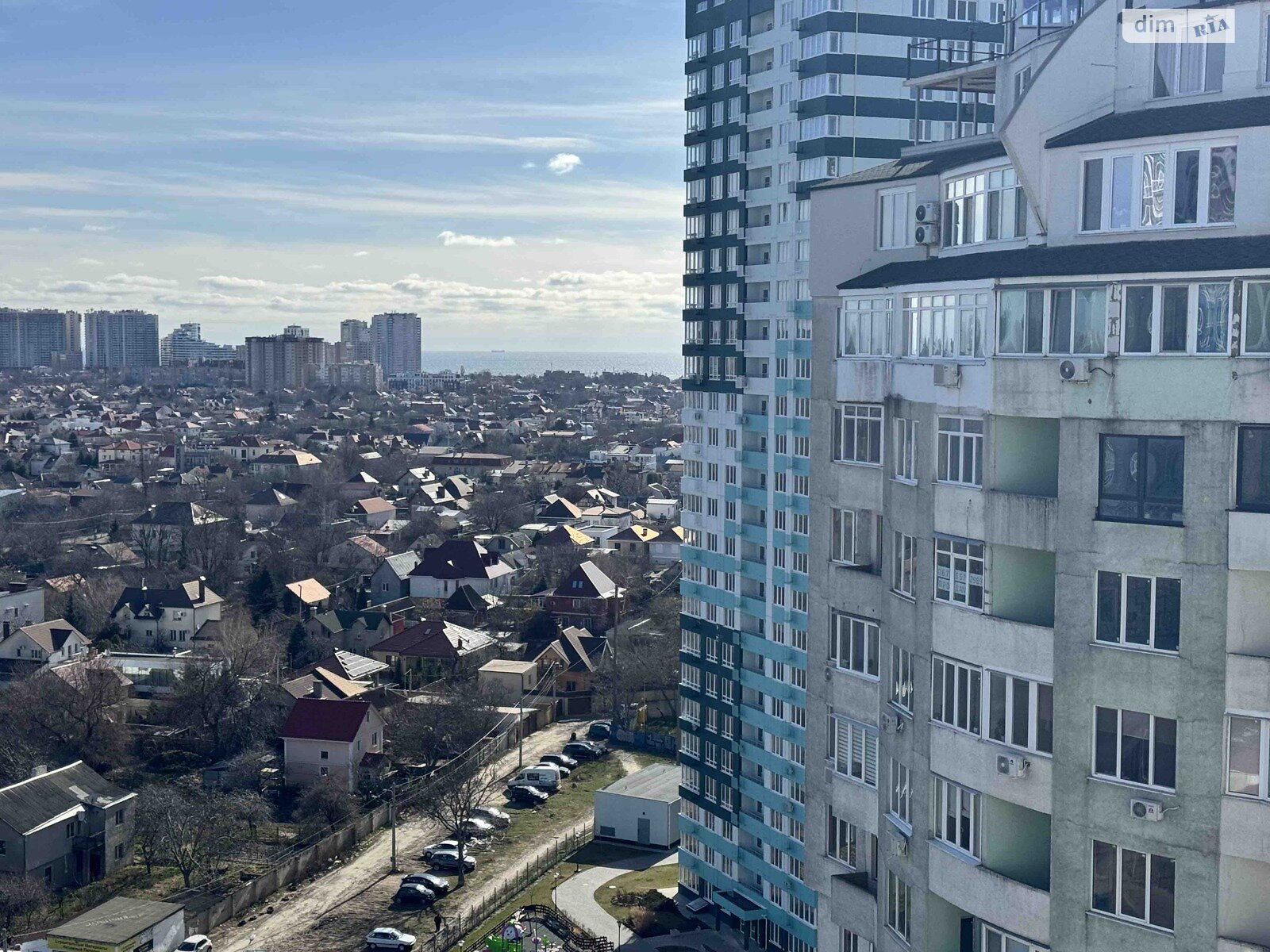Продаж трикімнатної квартири в Одесі, на вул. Люстдорфська дорога, район Чубаївка фото 1 Продаж трикімнатної квартири в Одесі, на вул. Люстдорфська дорога, район Чубаївка фото 1