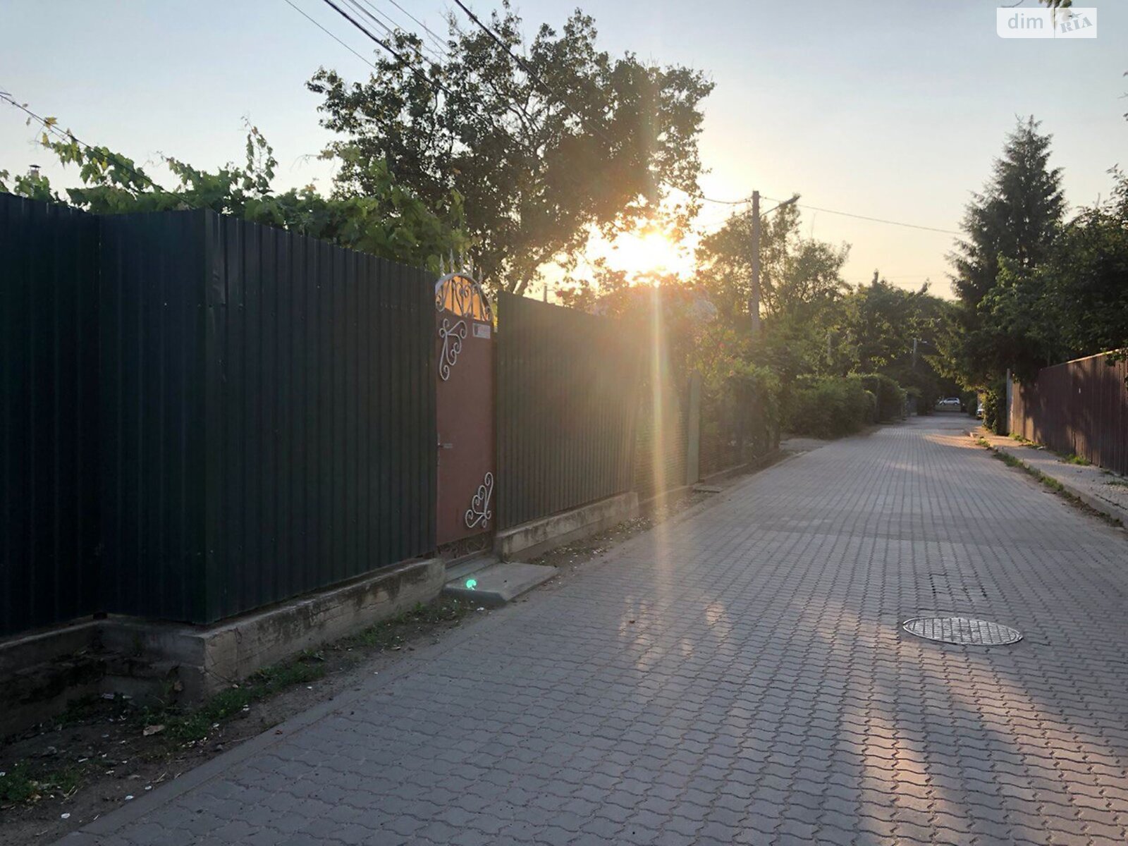 Продажа трехкомнатной квартиры в Одессе, на ул. Люстдорфская дорога 27/37, кв. 3, район Чубаевка фото 1 Продажа трехкомнатной квартиры в Одессе, на ул. Люстдорфская дорога 27/37, кв. 3, район Чубаевка фото 1