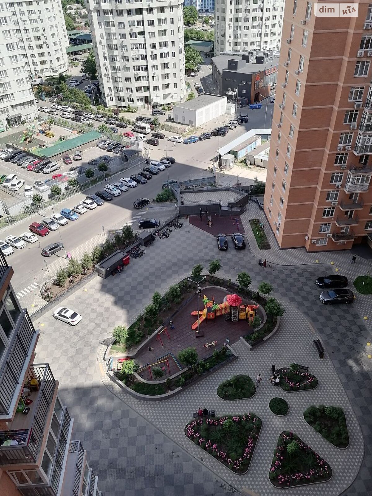 Продаж трикімнатної квартири в Одесі, на вул. Люстдорфська дорога, район Чубаївка фото 1 Продаж трикімнатної квартири в Одесі, на вул. Люстдорфська дорога, район Чубаївка фото 1