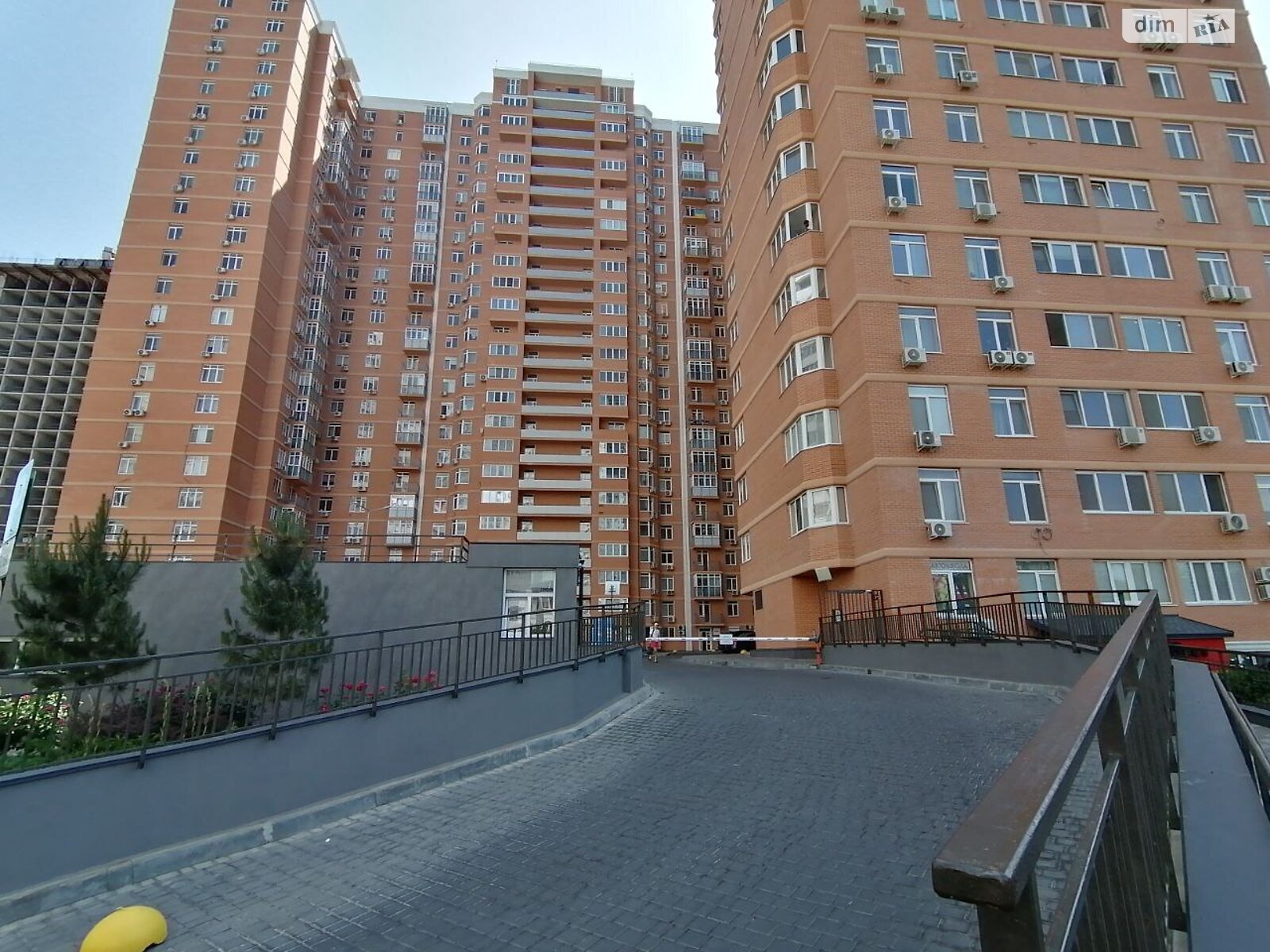 Продаж трикімнатної квартири в Одесі, на вул. Люстдорфська дорога, район Чубаївка фото 1 Продаж трикімнатної квартири в Одесі, на вул. Люстдорфська дорога, район Чубаївка фото 1