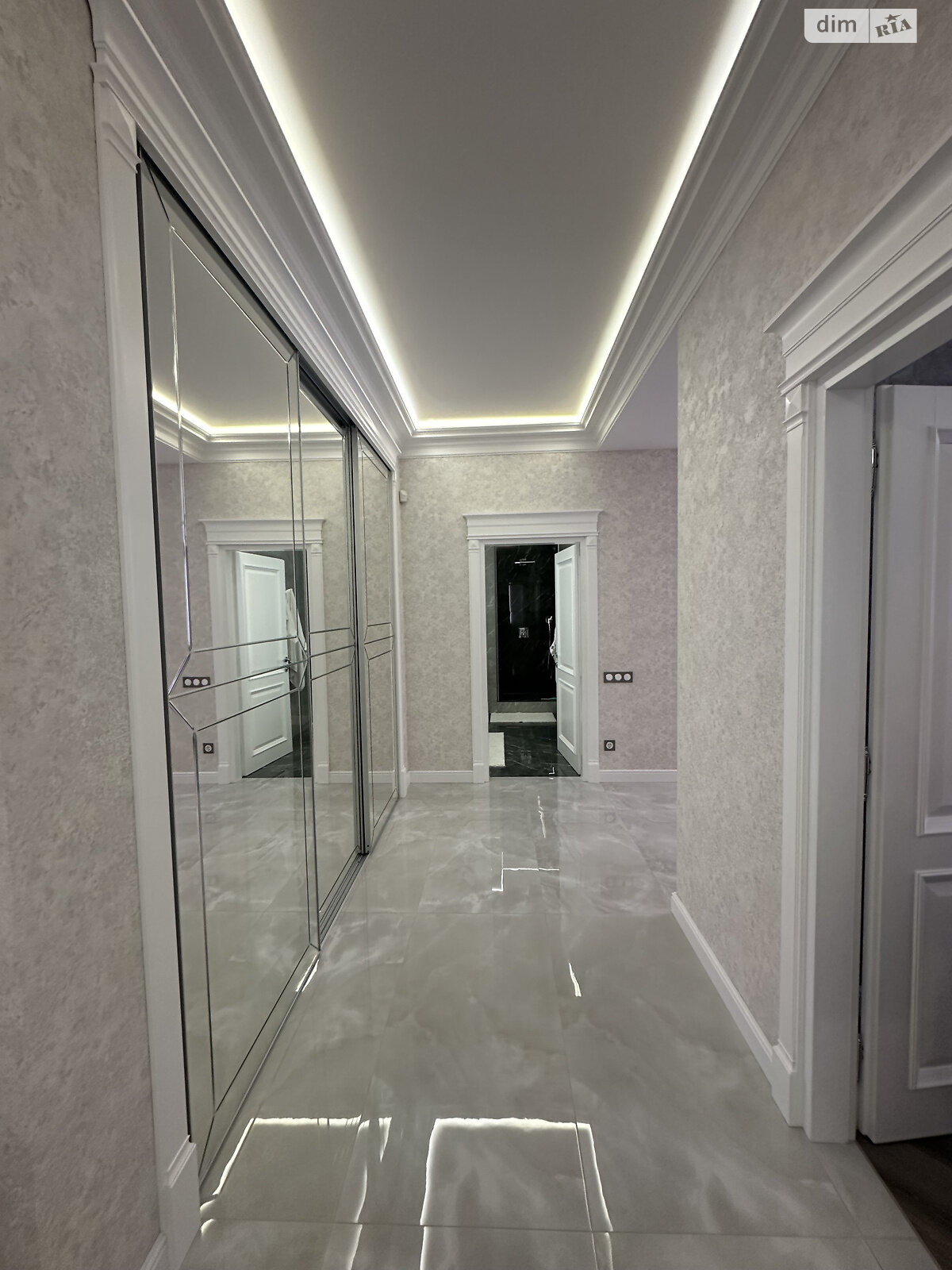 Продаж двокімнатної квартири в Одесі, на вул. Дача Ковалевського 121/2, фото 1 Продаж двокімнатної квартири в Одесі, на вул. Дача Ковалевського 121/2, фото 1