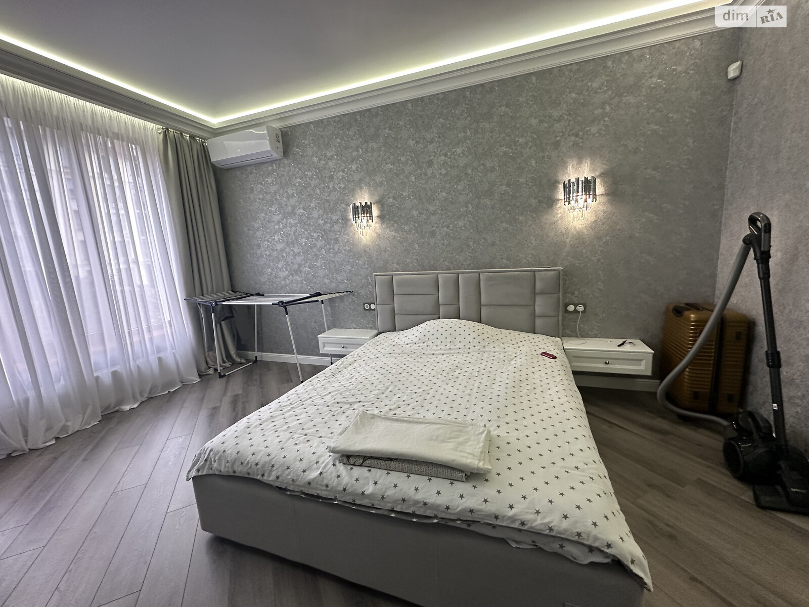 Продаж двокімнатної квартири в Одесі, на вул. Дача Ковалевського 121/2, фото 1 Продаж двокімнатної квартири в Одесі, на вул. Дача Ковалевського 121/2, фото 1