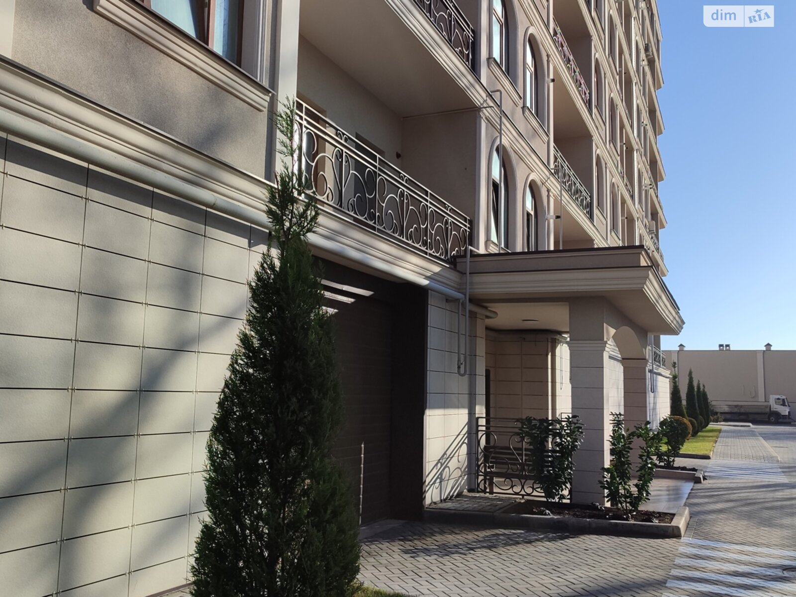 Продаж однокімнатної квартири в Одесі, на вул. Дача Ковалевського 91, район Дача Ковалевського фото 1 Продаж однокімнатної квартири в Одесі, на вул. Дача Ковалевського 91, район Дача Ковалевського фото 1